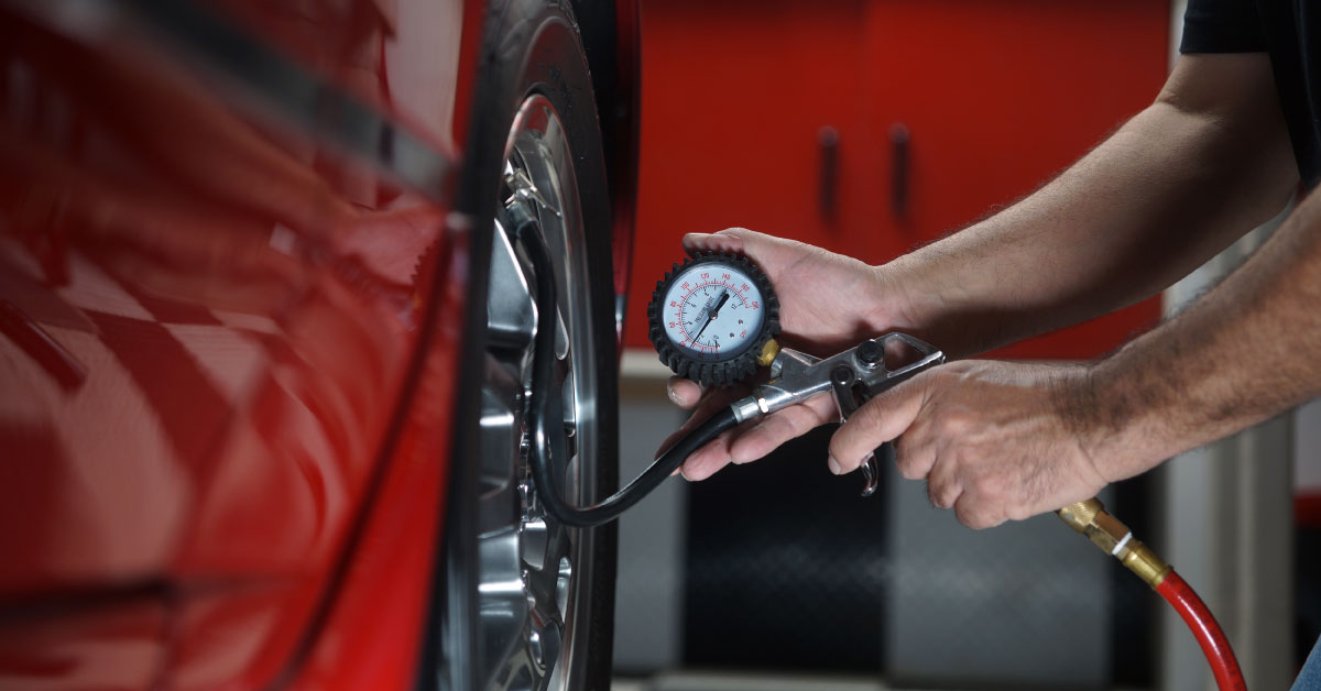 Controllo e manutenzione dei fari della tua auto sono importanti: non sottovalutarli.